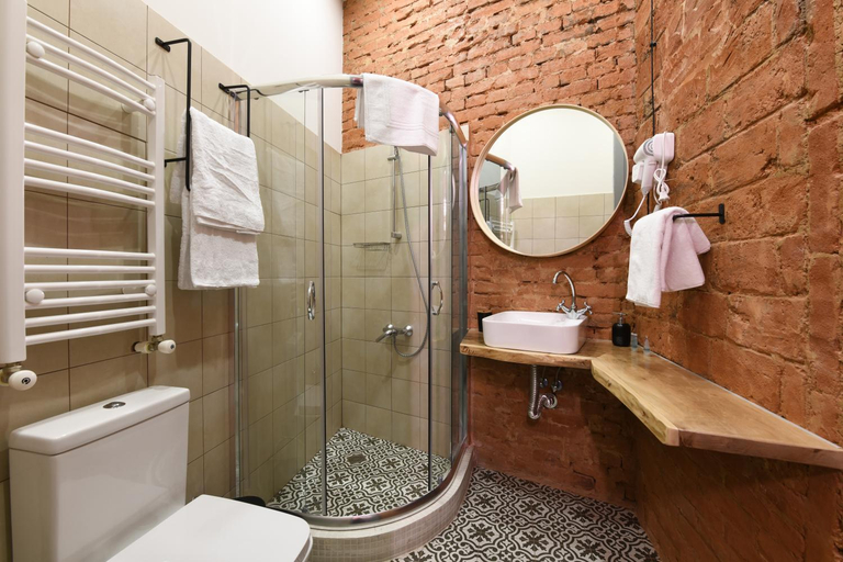Bathroom 3, Jardin Vera, Tbilisi