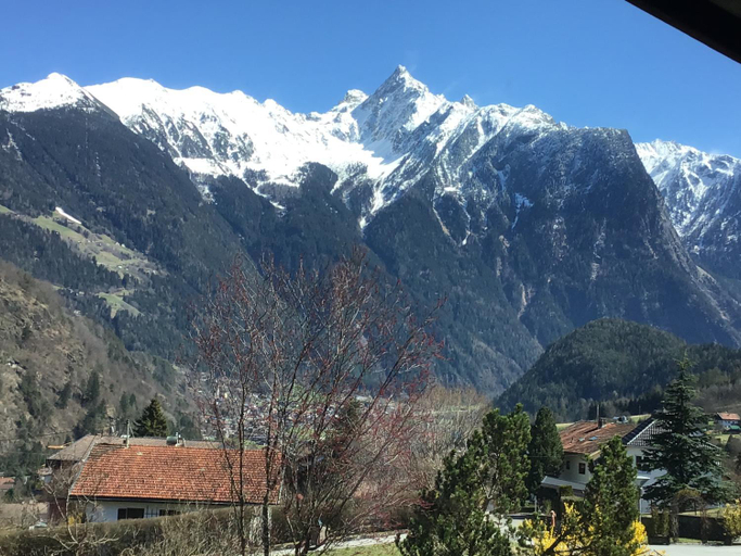 Others 2, Double room with a kitchenette and private bathroom in a beautiful surrounding, Imst