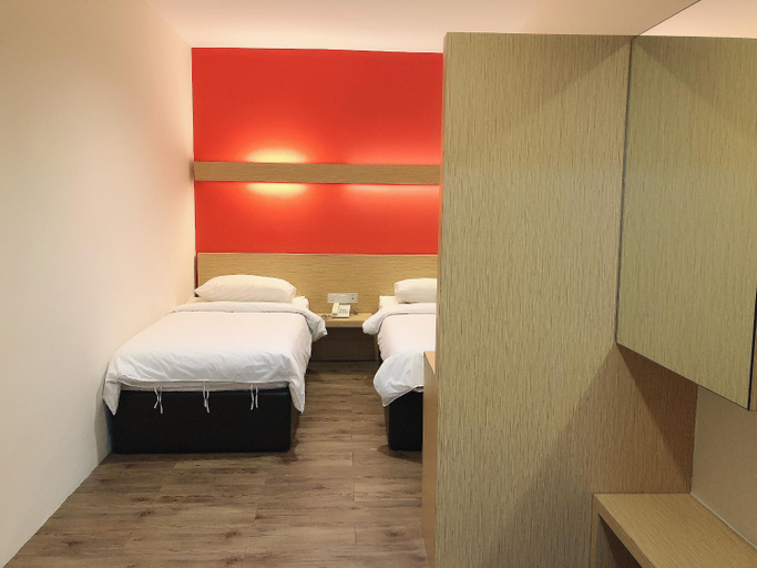 Bedroom 12