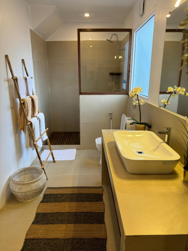 Bathroom 3, Thalassa Beach Boutique Resort, North Goa