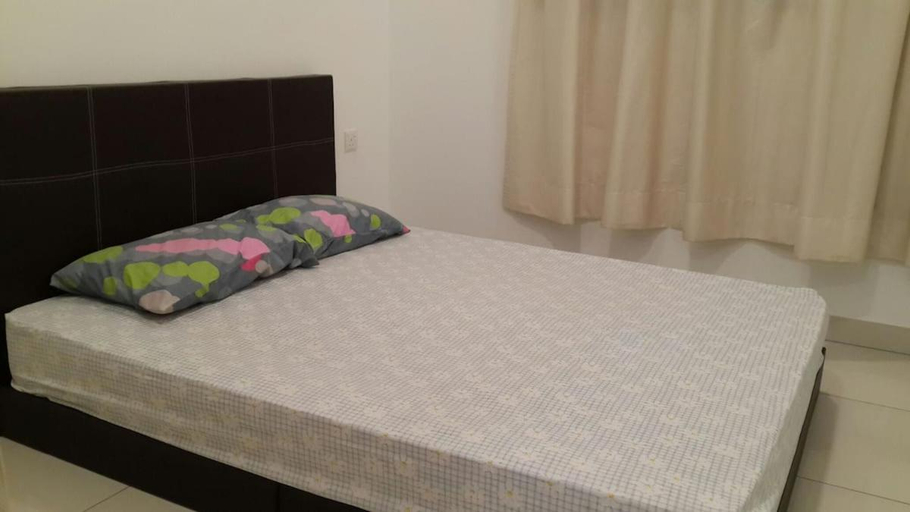Others 4, IOI City Apartment Putrajaya, Kuala Lumpur