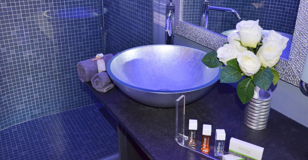 Bathroom 6