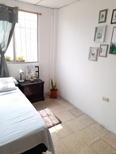 Others 3, Casa IWANA, Guayaquil