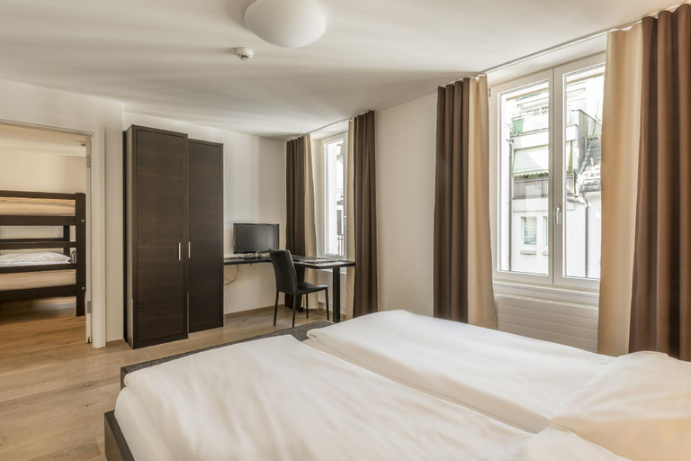 Bedroom 13
