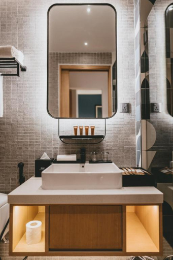 Bathroom 4, Macalister Hotel Managed By The Ascott Limited, Penang Island