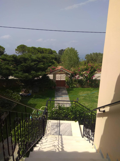 Others 4, Lefki Studios, Ionian Islands