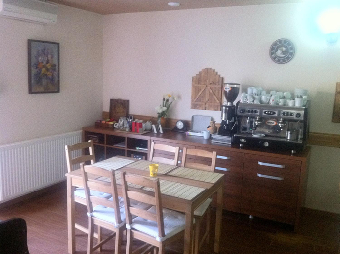 Food & Drinks 3, Pension Daciana, Bacau