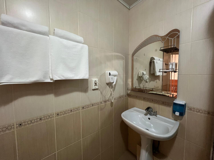 Bathroom 4, Three Dolphins Hotel, Aqtau
