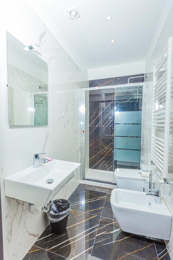 Bathroom 5, Hotel Repubblica, Milano
