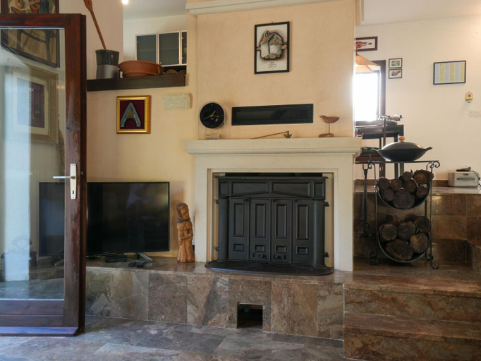 Others 5, Family Villa Rosin with Garden&Pool, Milna