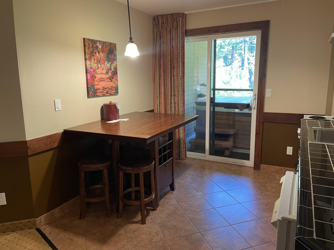 Dining Room 2