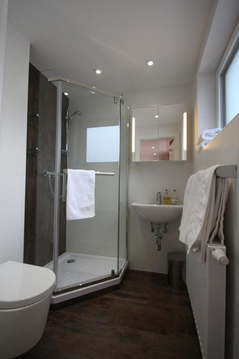 Bathroom 4, Haus Salzkammergut, Gmunden