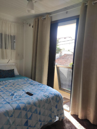 Bedroom 1, Tardeli Suites, Sacada ou cozinha a 100m da Praia, Arraial do Cabo