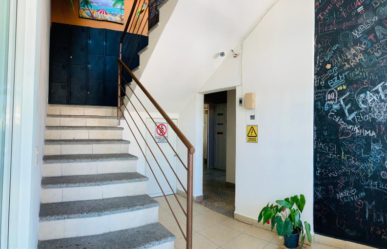 Others 5, Hostal Bucerias, Compostela