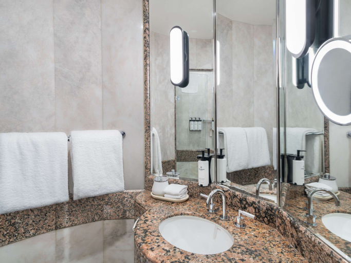 Bathroom 7