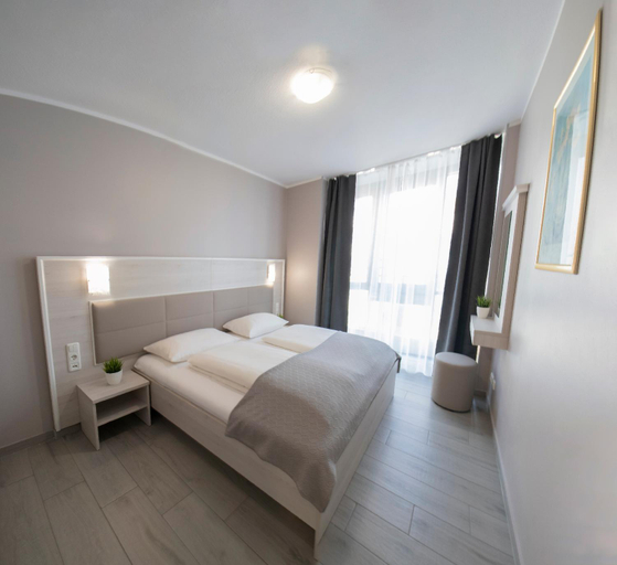 Bedroom 4, ARABEST Aparthotel, München