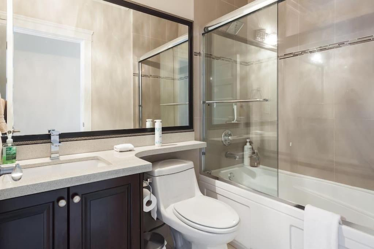 Others 3, Rare Find Exquisitely New Quiet & Safe Skytrain Home, Greater Vancouver