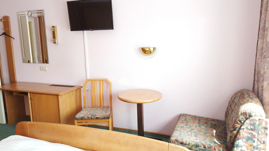 Others 5, Gasthof Paradiesgartl, Melk