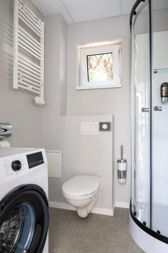 Bathroom 3, Comfort Housing Apartments - Tendo Stay, Havelland