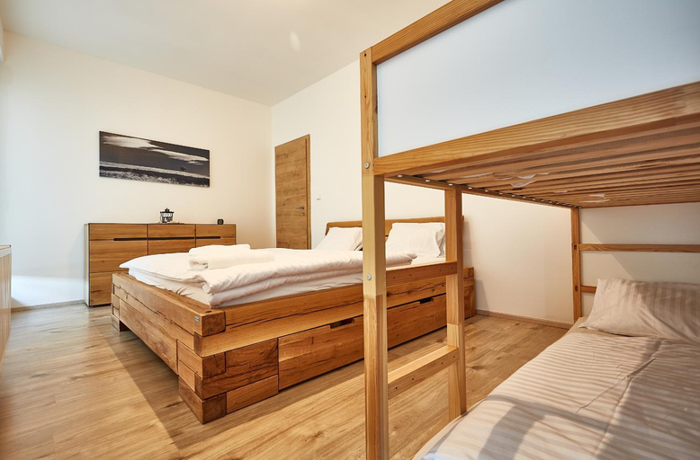 Bedroom 2, Mountain Apartments Klinovec Hexagon, Karlovy Vary
