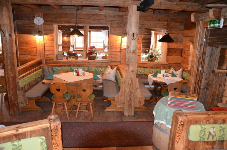 Food & Drinks 3, Andis Almdorf, Imst