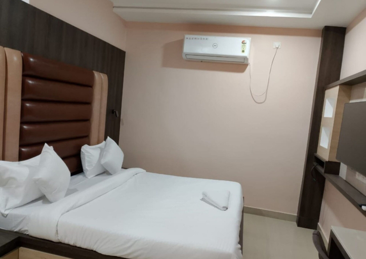 Bedroom, Goroomgo Akay guest house Varanasi, Varanasi