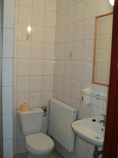 Bathroom 3, Hotel Primagor, Szydłowiec