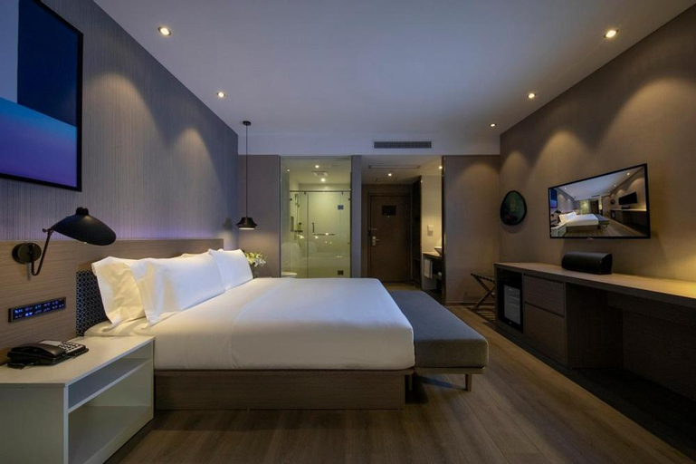 Bedroom 18