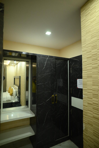Bathroom, Kings Inn Hotel , Ranchi
