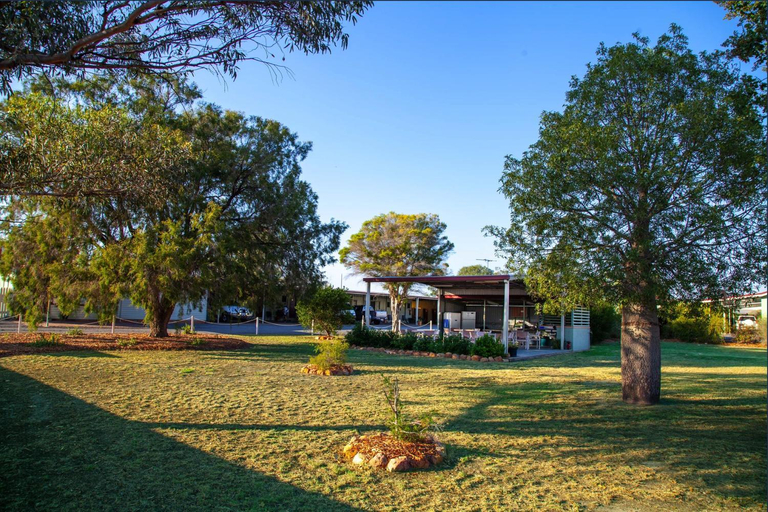 Others 5, Mitchell Motel & Cabins, Booringa