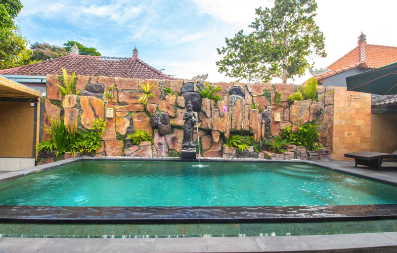 Swimming Pool 9