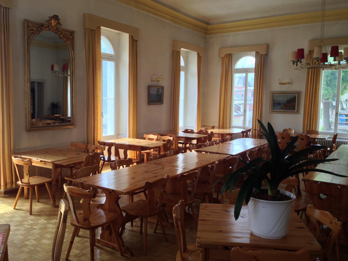 Food & Drinks 5, Hotel Quellenhof, Inn