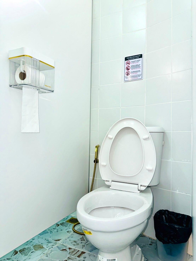 Bathroom 4