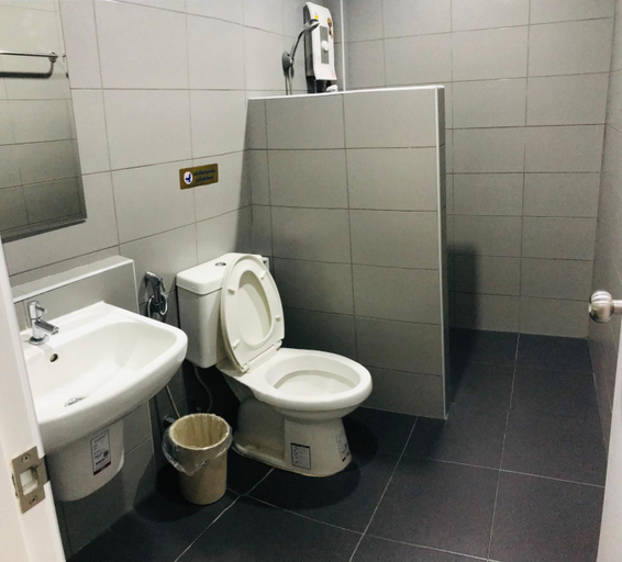Bathroom 3, ช้างเผือกเกสต์เฮ้าส์ Changphueak Guesthouse, Muang Nan