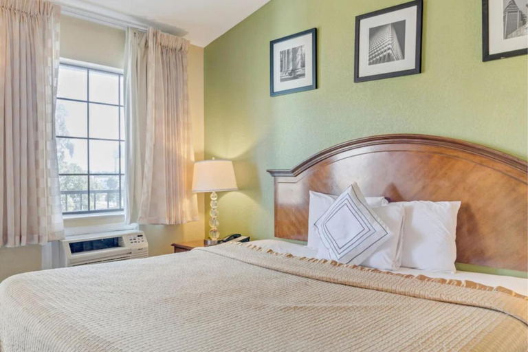 Bedroom 14