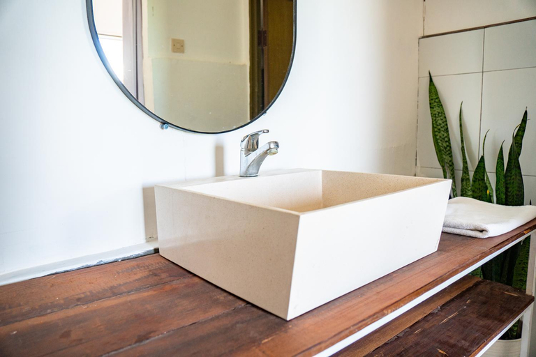 Bathroom 23