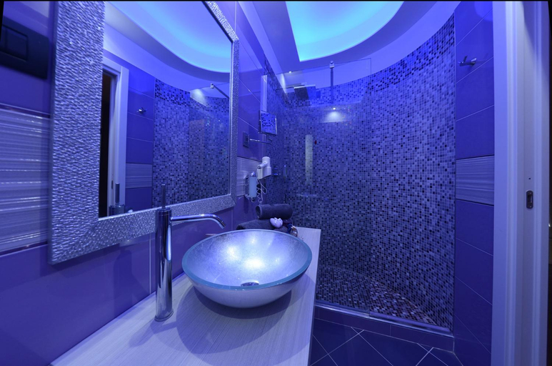 Bathroom 5
