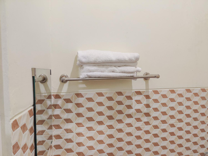 Bathroom 8