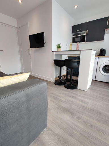 Kitchen 5, LE FOUCAULD-GoodCaen, Calvados