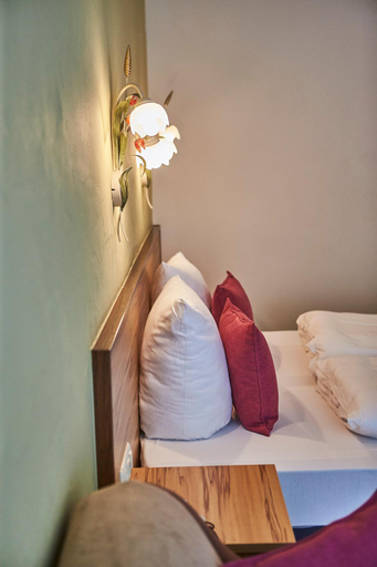 Bedroom 2, Hotel Schachner, Zell am See