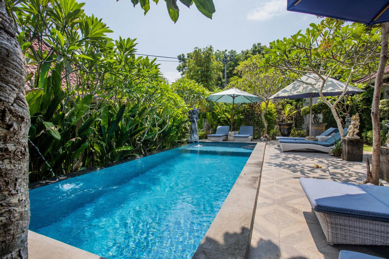 Swimming Pool 12