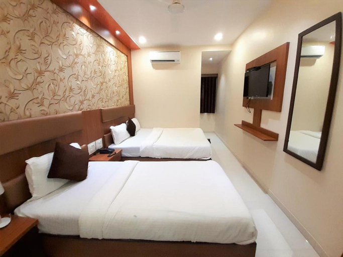 Bathroom 2, Hotel Durga Elite Mumbai, Mumbai Suburban