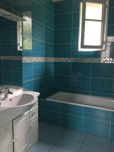 Bathroom 3, Maison de Marius et Maison d Amelie, Haute-Garonne
