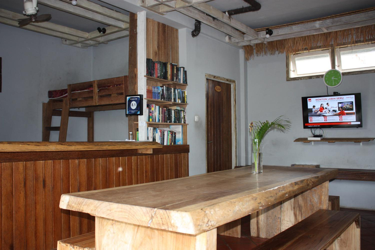 Food & Drinks, M'adison Gilli, Lombok