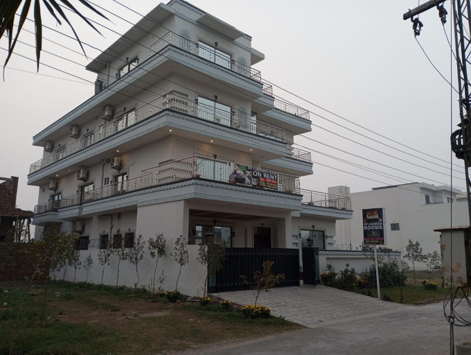 Exterior & Views 3, Hotel Luxe Height Lahore, Lahore