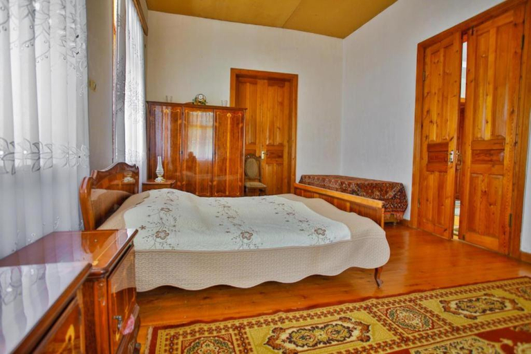 Others 4, Zaali's wine cellar, Bagdati