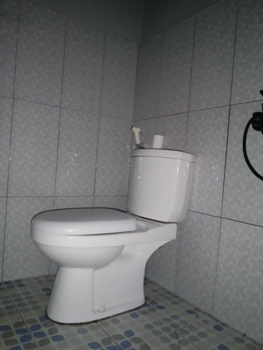 Bathroom 13