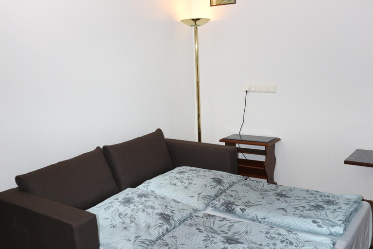 2, Holiday Home Roy, Berlin