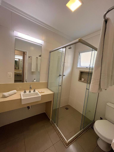Bathroom, Hotel Bertell Inn, Itatiaia