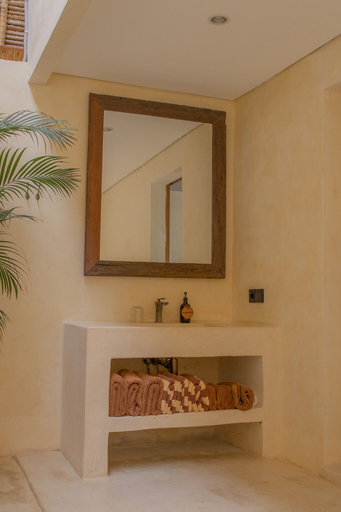 Bathroom 4, Lulu's Wellness Villas, Badung